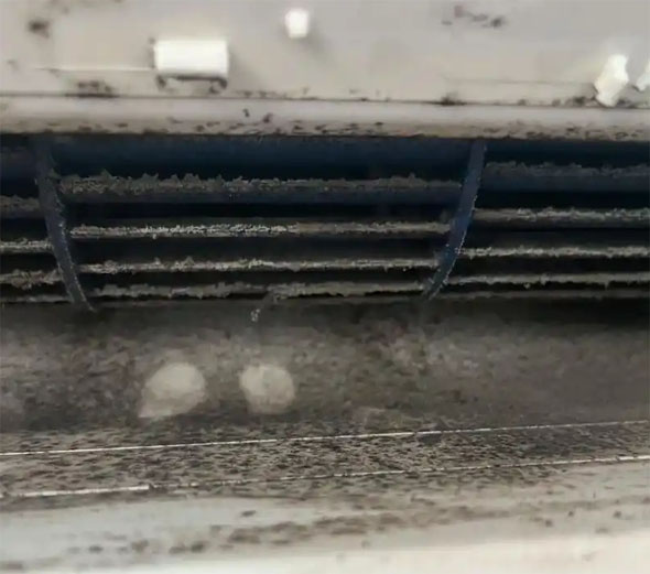 洮南空调吹的风有股烧焦味是怎么回事